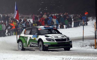 SS10: Kopecký extends lead with stage victory
