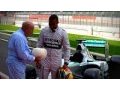 Vidéos - Lewis Hamilton rencontre Stirling Moss