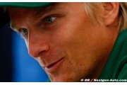 Kovalainen smiles at nice 2011 Renault switch rumours