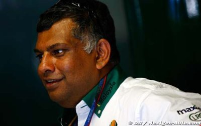 Fernandes denies demanding too much for Lotus deal