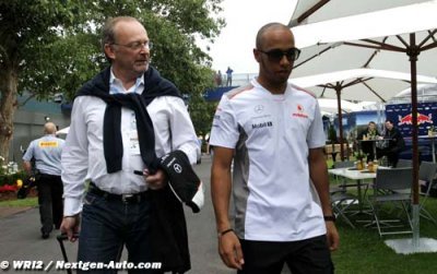 Hamilton remplace Didier Coton par Tom Shine