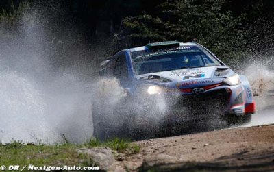 ES2-3&nbsp;: Paddon prend la tête du rallye
