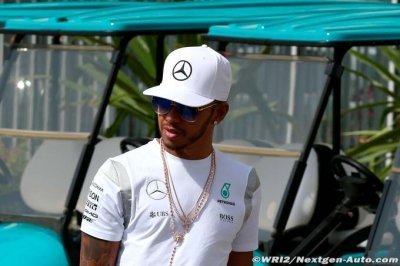 Hamilton pas assez concentré pour le titre mondial selon Leinders