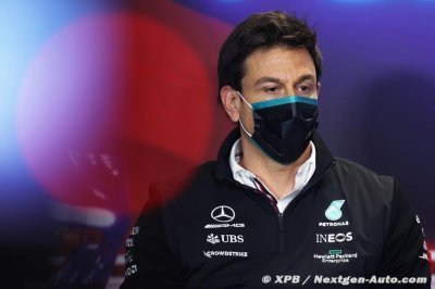 Wolff dément les allégations de Lowe sur le moteur bridé en 2014