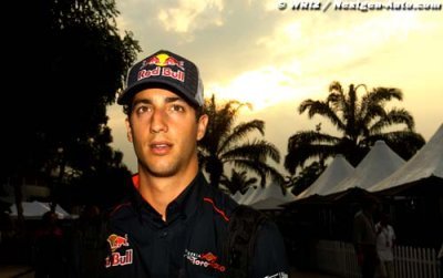 Red Bull ’intention’ to promote Ricciardo - Marko