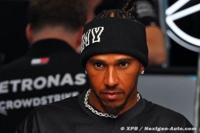 Hamilton&nbsp;: ’Pas de stress’ avec Toto Wolff malgré le contrat F1 qui tarde