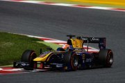 Barcelona, Race 2: Lynn controls sprint race for win