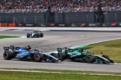 Aston Martin F1 se trompe avec les slicks mais Alonso marque quatre points&nbsp;!