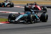 Russell craint un relâchement après une bonne moitié de saison pour Mercedes F1
