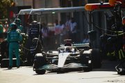 Mercedes F1 admet n'avoir pas suffisamment pratiqué les arrêts au stand