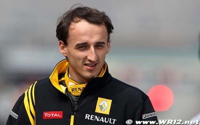 Robert Kubica commits to Renault until end of 2012