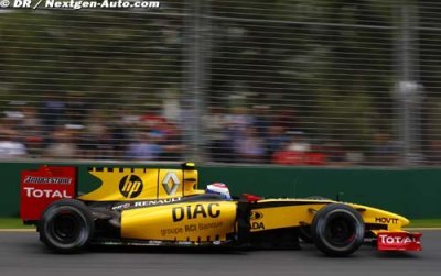 Vitaly Petrov aimerait bien finir sa première course