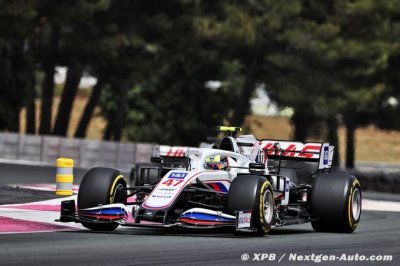 Haas F1&nbsp;: Schumacher va ’jouer des coudes’ face à Mazepin