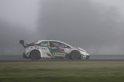 Termas de Rio Hondo, Essais libres&nbsp;: Michelisz et Catsburg se placent