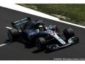 Barcelona, FP2: Hamilton moves ahead as Ricciardo bounces back from crash