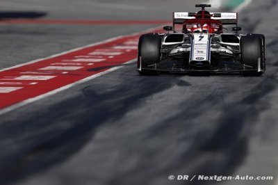 Räikkönen ajuste toujours lui-même son siège