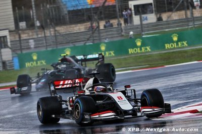 Une nouvelle roue mal serrée coûte une belle opportunité à Haas F1 et Magnussen