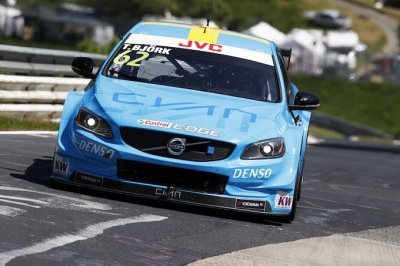 Nurburgring, Race 1: Björk charges to WTCC Nordschleife victory