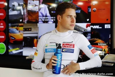 Vandoorne to be Mercedes simulator driver