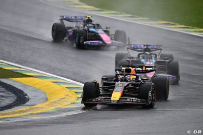 Pourquoi Red Bull a laissé Verstappen en piste dans des conditions ’épouvantables’