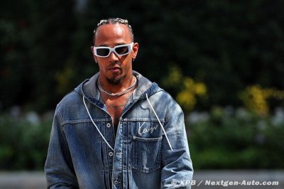 Hamilton&nbsp;: Mercedes F1 ’prend des risques’ pour progresser