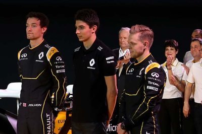 Renault seat ’a surprise’ - Magnussen