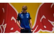 Verstappen future clouds Ford debut as Merc links intensify