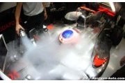 McLaren eyes Vettel but Button wants to stay