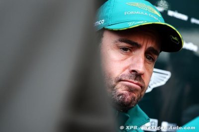 Alonso happy to be on ’lists’ at Red Bull and Mercedes