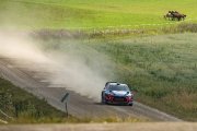 Thierry Neuville a limité la casse en Finlande
