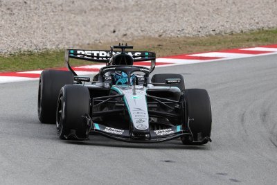 Mercedes F1&nbsp;: plus de 180 tours lors de la 2e journée, l’équipe impressionne à Barcelone