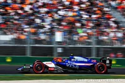 Tsunoda explique ses ’points forts’ pour battre Ricciardo