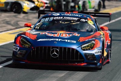 Nürburgring, Verstappen&nbsp;: la NLS4 vire au drame, collision entre sept voitures et un pilote décédé