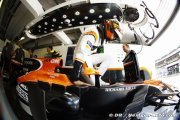 McLaren formally confirms Vandoorne for 2018