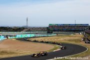 Verstappen domine la course et Red Bull signe le doublé au Japon