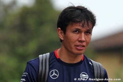 Albon a ’parlé à quelques équipes’ avant de prolonger chez Williams F1