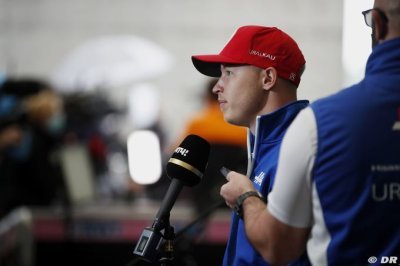 Mazepin va se battre mais admet qu’un retour en F1 sera difficile