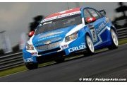 Hungaroring - Race 1: Menu wins from Michelisz