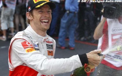 Button est un homme (plus ou moins) riche
