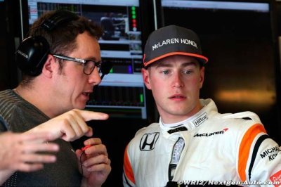 Vandoorne ’felt self-doubt’ during tough 2017