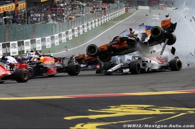 Ricciardo voit sa course ruinée dès le premier virage