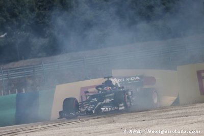 Marko stands by ’wild’ rookie Tsunoda