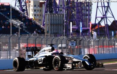 Button&nbsp;: McLaren peut battre Ferrari cette année