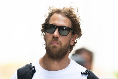 Red Bull should not sign Vettel to replace Marko