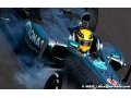 Singapore, FP1: Lewis Hamilton leads opening practice