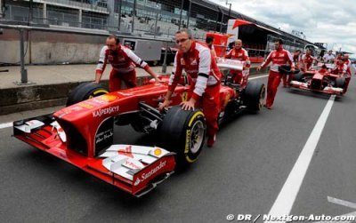 Ferrari tries to ease 2014 driver rumours