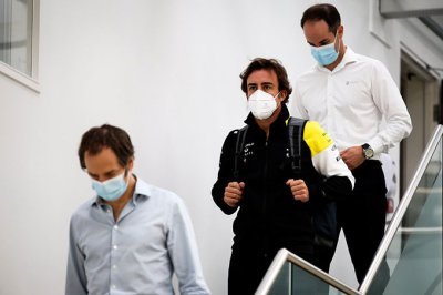 Fernando Alonso est de retour à Enstone, à l’usine Renault F1