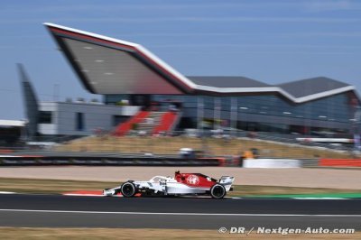 Un problème stoppe la belle série de Leclerc à Silverstone