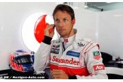 Jenson Button garde les pieds sur terre