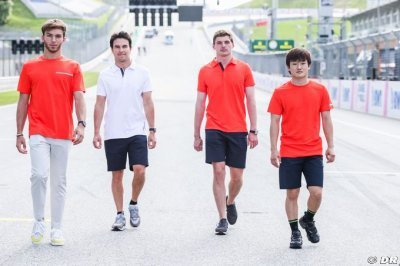 Red Bull gardera ses quatre pilotes de F1 actuels en 2022